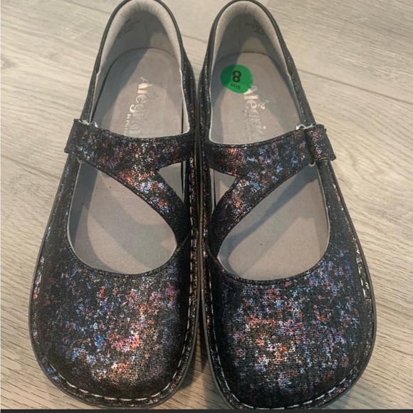 Algeria size 8 Mary Jane shoes - Picture 2 of 4